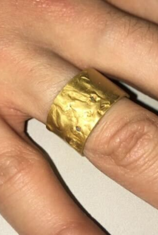 リングの装着写真